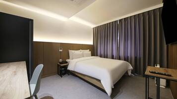 Deluxe Cozy, Non Smoking, OTT available | View from room