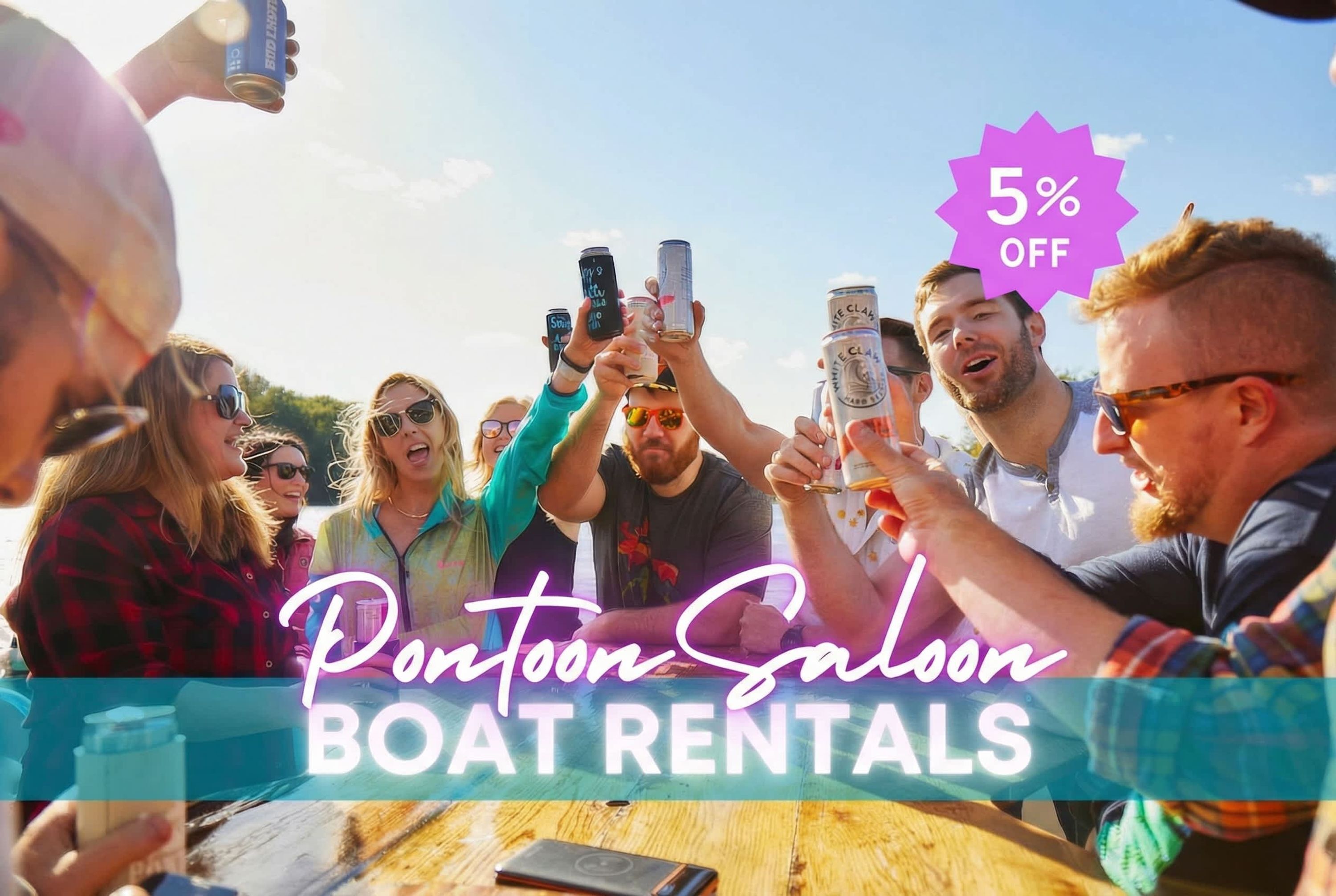 Een groep mensen die met drankjes proosten aan een houten tafel, met een banner voor bootverhuur en een aanbieding van 5% korting.