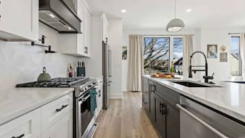 Ferienhaus | 4 Schlafzimmer, Internetzugang