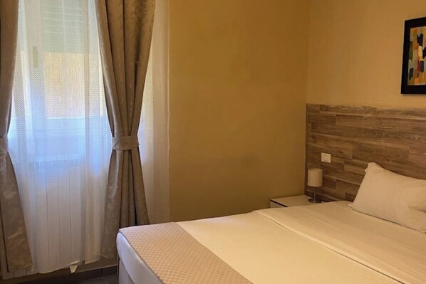 1 bedroom, WiFi, bed sheets