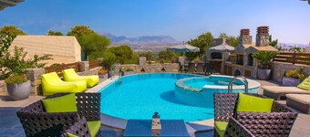 Villa Belladonna - Heraklion Private Pool Getaway