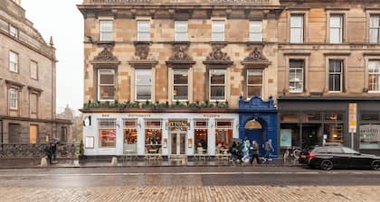 Destiny Scotland George IV Apartments