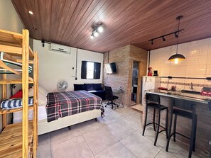 1 sovrum, strykjärn/strykbräda, wi-fi och sängkläder