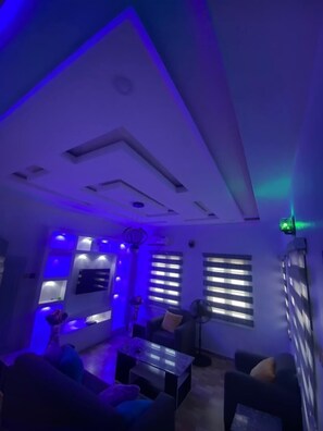 Flachbildfernseher