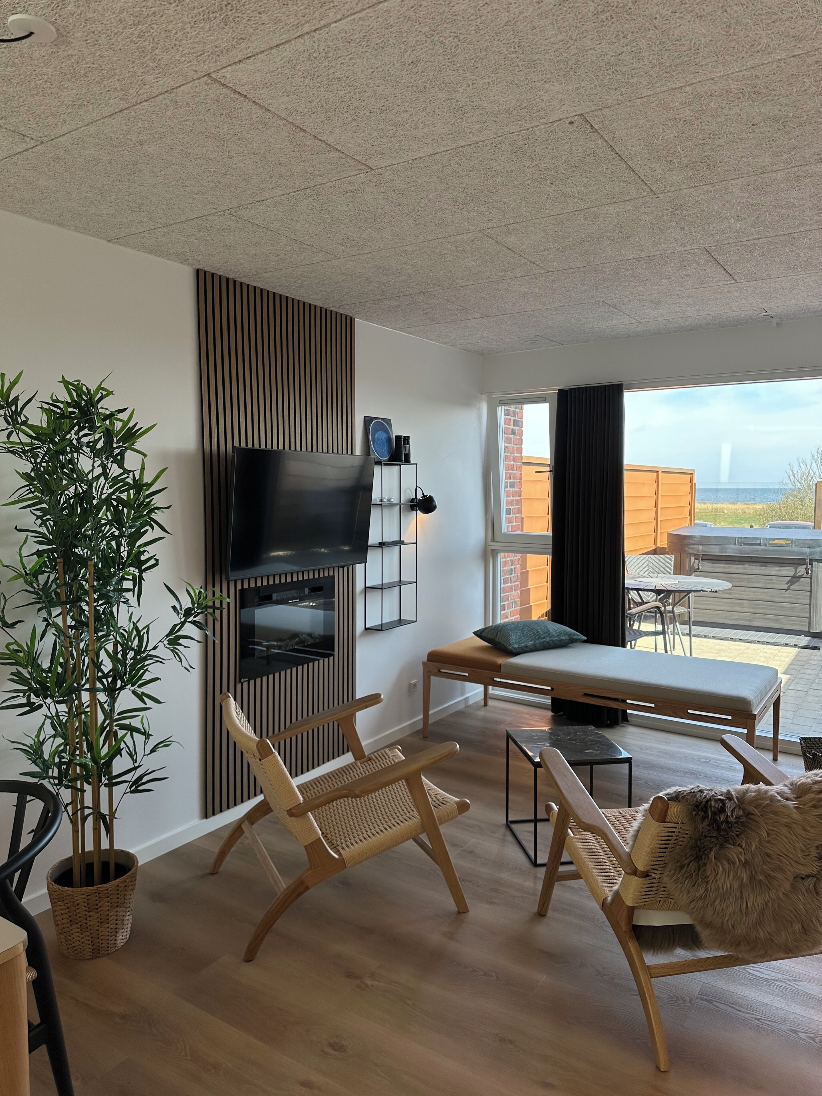 Premium Studio | Living room