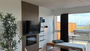 Premium Studio | Living room