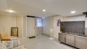 Apartment (0 Bedroom) | Interior