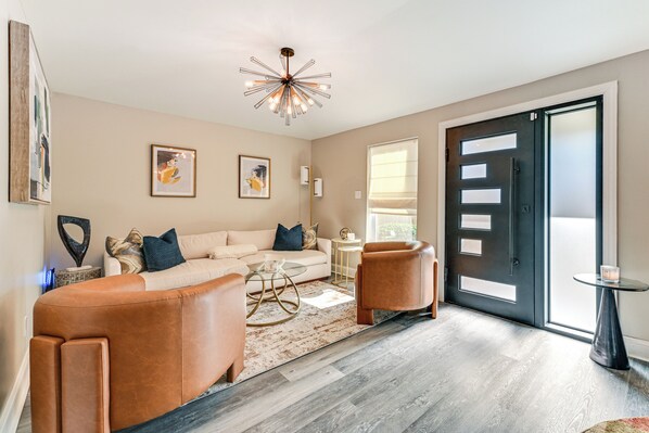 House (3 Bedrooms) | Front of property