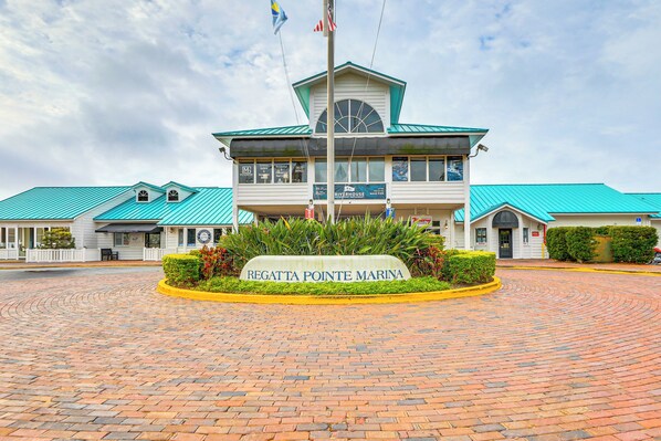 Apartment (2 Bedrooms) | Interior - Walk to Manatee River: Palmetto Unit w/ Sunroom (Palmetto)