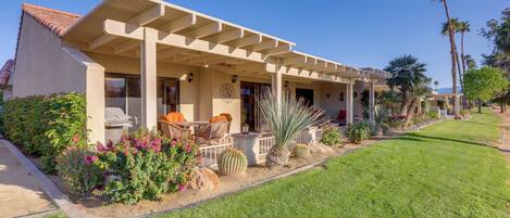 Apartment (2 Bedrooms) | Front of property