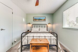 House (3 Bedrooms) | Interior - 1 Mi to Alto Lake: Mtn-view Home w/ Large Yard! (Alto)