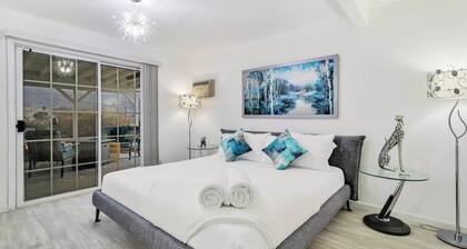 6 Mi to Joshua Tree: Home w/ Outdoor Oasis & View!