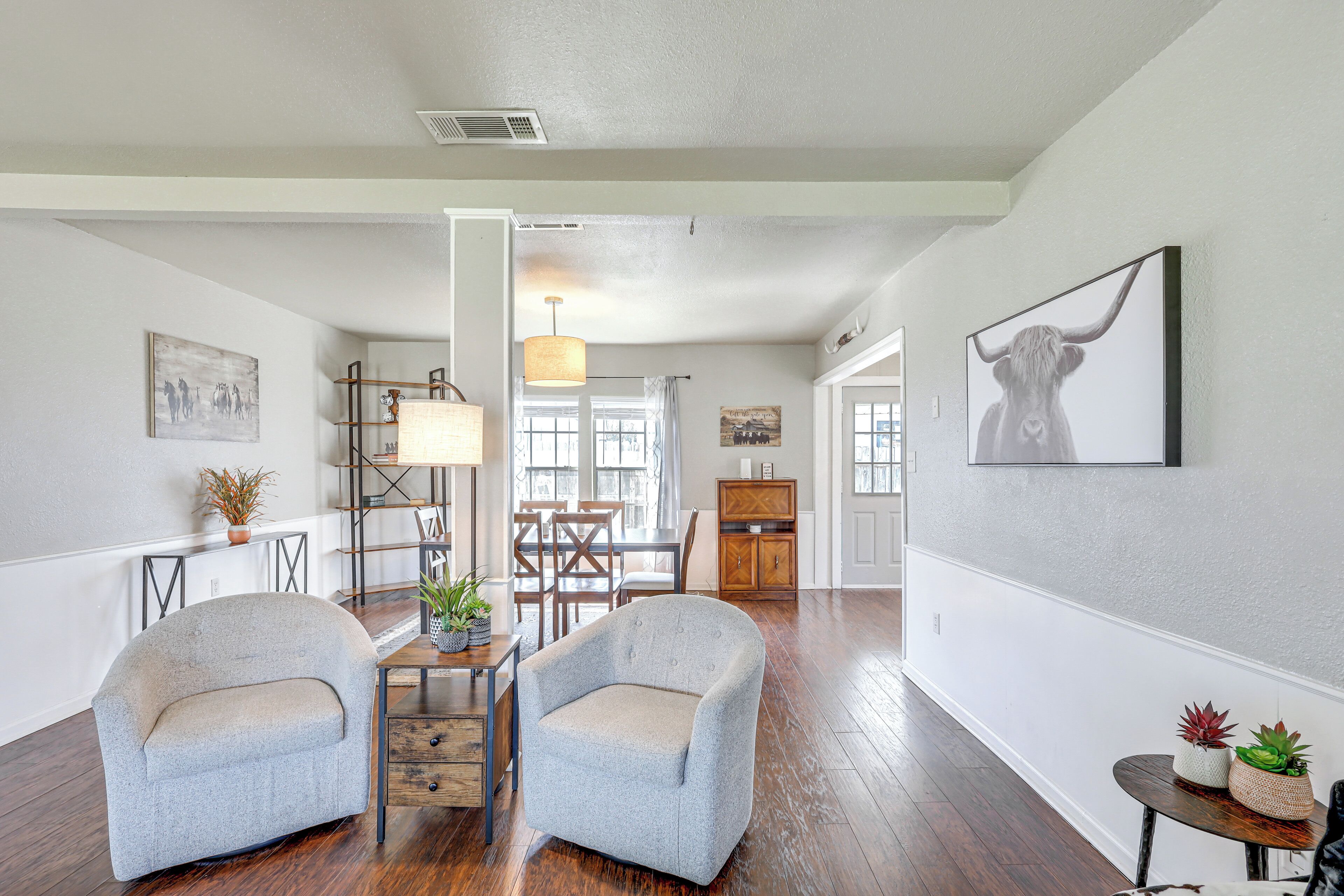 House (2 Bedrooms) | Interior