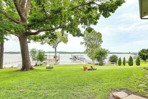 House (4 Bedrooms) | Interior - Lakefront Home w/ Private Dock in Grove (Grove)
