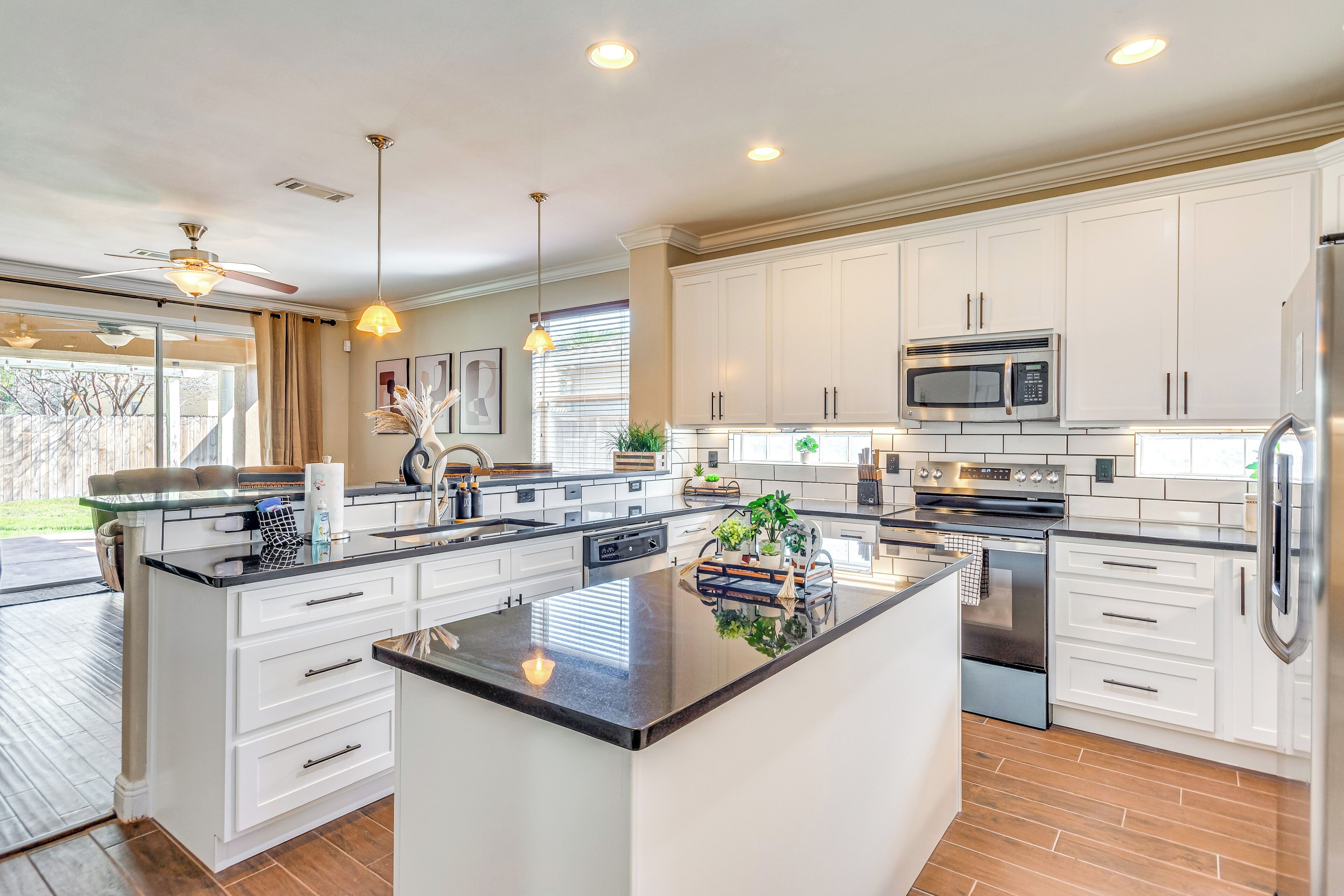 House (3 Bedrooms) | Interior