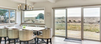 3-acre Oceanfront Home: Game Room & Fire Pit!