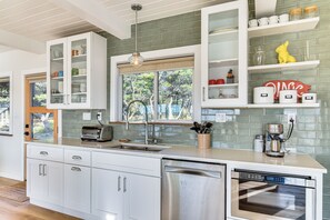 House (3 Bedrooms) | Interior - 3-acre Oceanfront Home: Game Room & Fire Pit! (Warrenton)