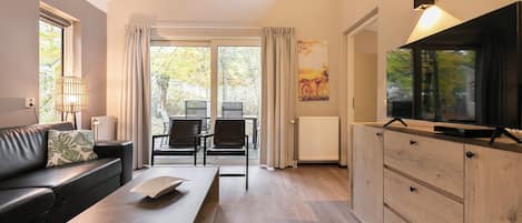 Bungalow (Comfort Sauna 6C) | Living room | TV