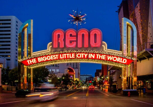 New Luxurious 1br Apartment Heated Pool Spa Sauna - Reno