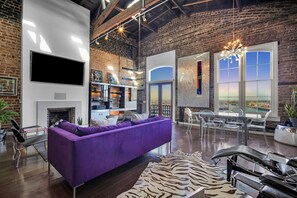 Smart TV, music library - Luxurious Loft Overlooking River w/ Rooftop Deck + Parking by Lucky Savannah (Savannah)