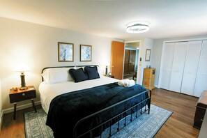 3 soverom, strykejern/-brett, wi-fi (inkludert) og sengetøy