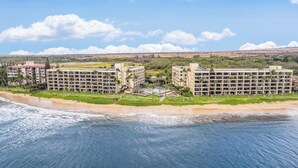 Exterior - Gorgeous Oceanfront Remodel I Sugar Beach 210 (Kihei)