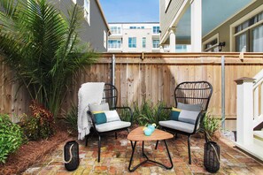 Terrace/patio - Luxe Home with Back Patio | Near Frenchmen (New Orleans)