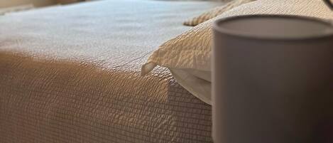 1 多间卧室、WiFi、床单