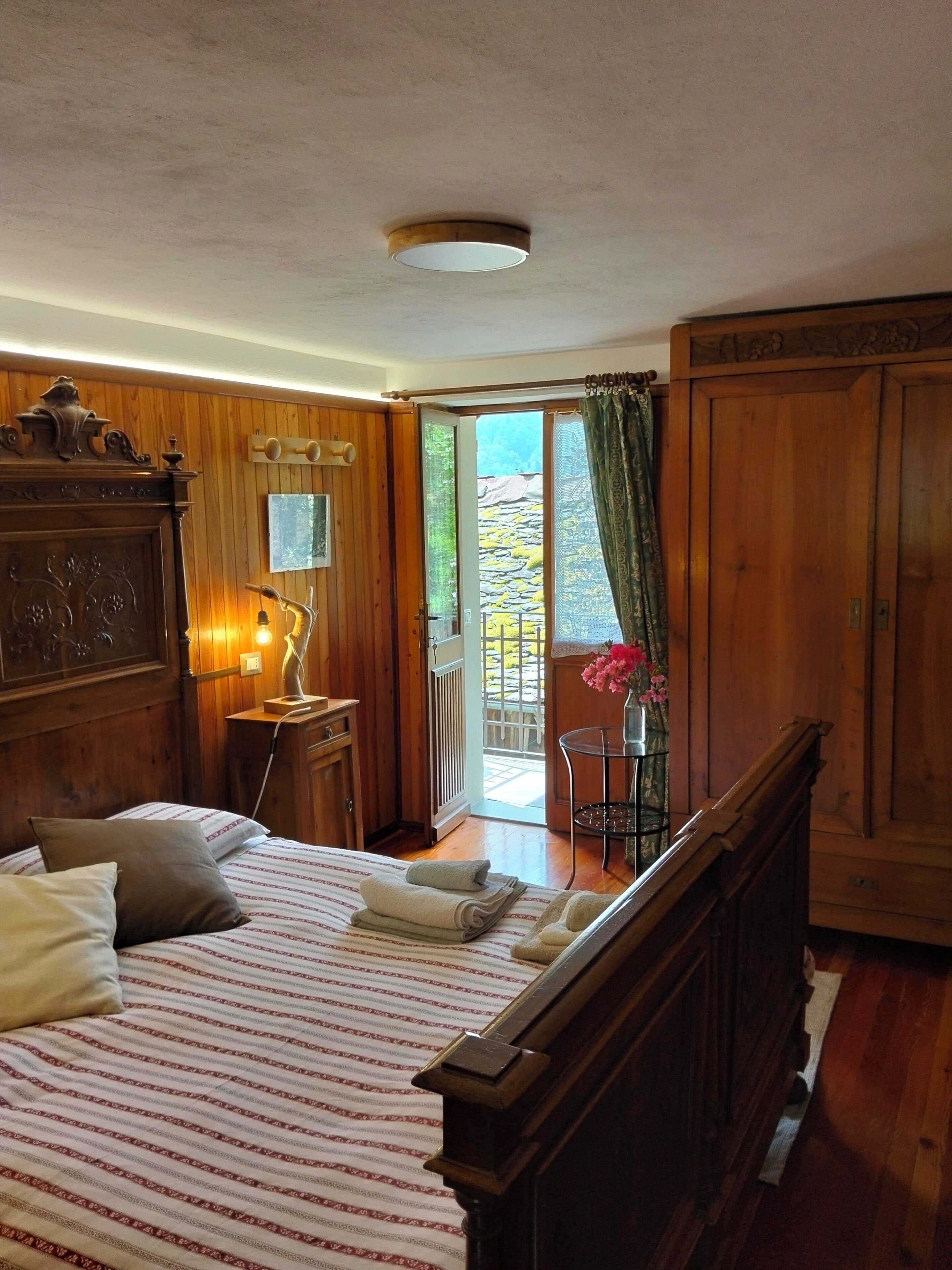 2 dormitorios y ropa de cama