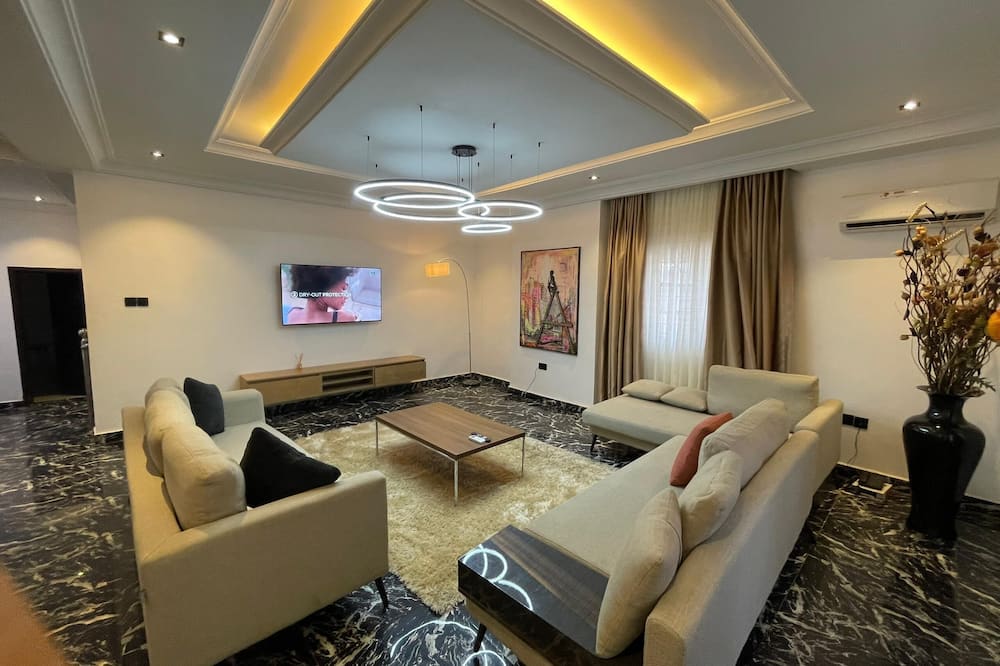 Three Bedroom Apartment