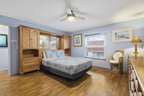 2 chambres, fer et planche à repasser, Wi-Fi gratuit, draps fournis