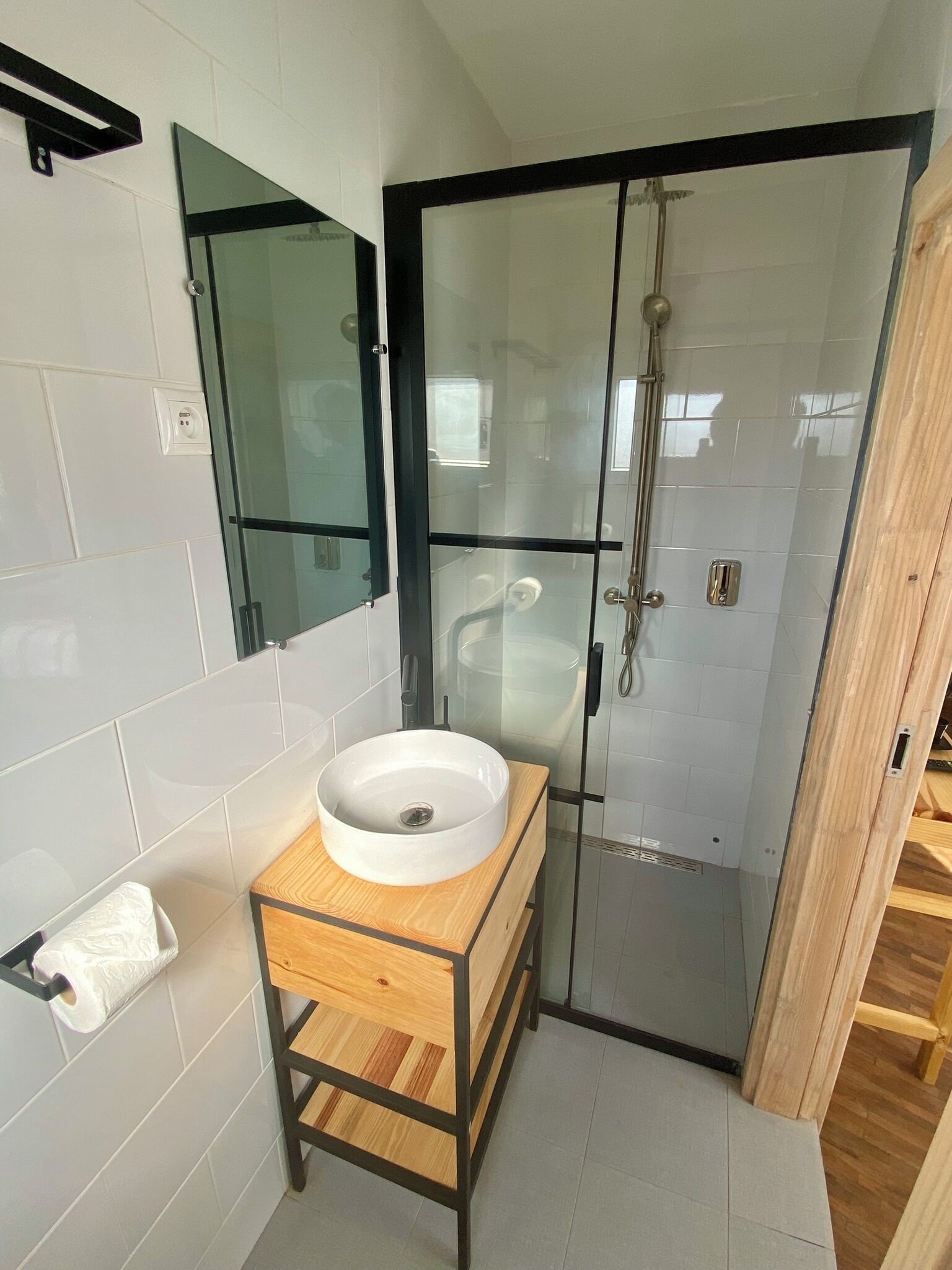 Phòng đôi phong cách cổ điển | Phòng tắm