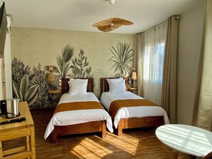 Chambre Classique avec lits jumeaux | Wi-Fi gratuit, draps fournis