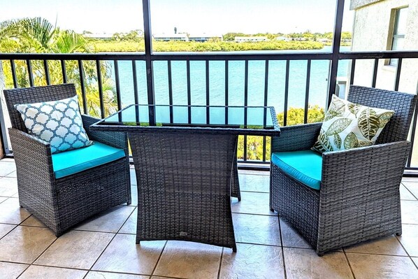Property grounds - Sea Club#105 "Pelican's Perch"~ Pool, Fishing Dock, Near Beach! (Indian Shores)