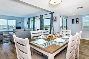 Dining - Dolphin's Lookout at Sea Club #32-Awesome water view, pool,fishing, near beach! (Indian Shores)