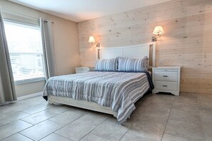 2 bedrooms, iron/ironing board, free WiFi, bed sheets - Seaside Serenity, SeaClub #39~Updated, Pool,Fishing (Indian Shores)