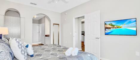 3 bedrooms, iron/ironing board, WiFi, bed sheets