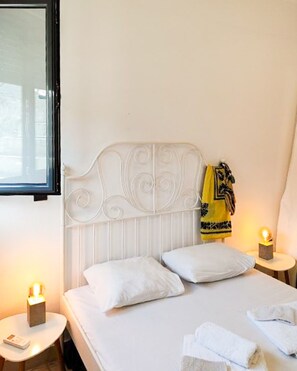 1 habitación, tabla de planchar con plancha, wifi y ropa de cama 