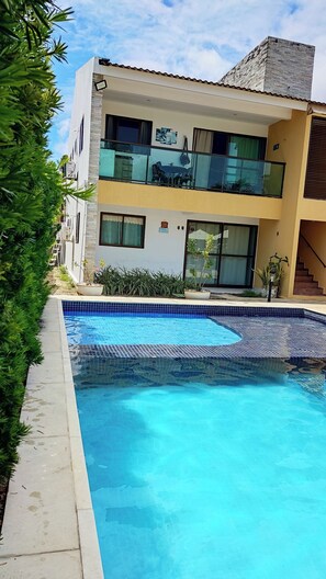 Udendørs pool