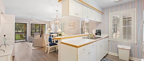Condo, 2 Bedrooms | Interior