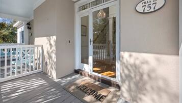 Condo, 3 Bedrooms | Exterior detail