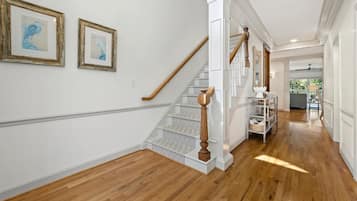 Condo, 3 Bedrooms | Interior