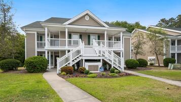 Condo, 3 Bedrooms | Exterior