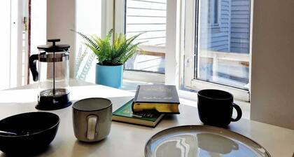 City center, Terrace in quiet backyard - Stylish