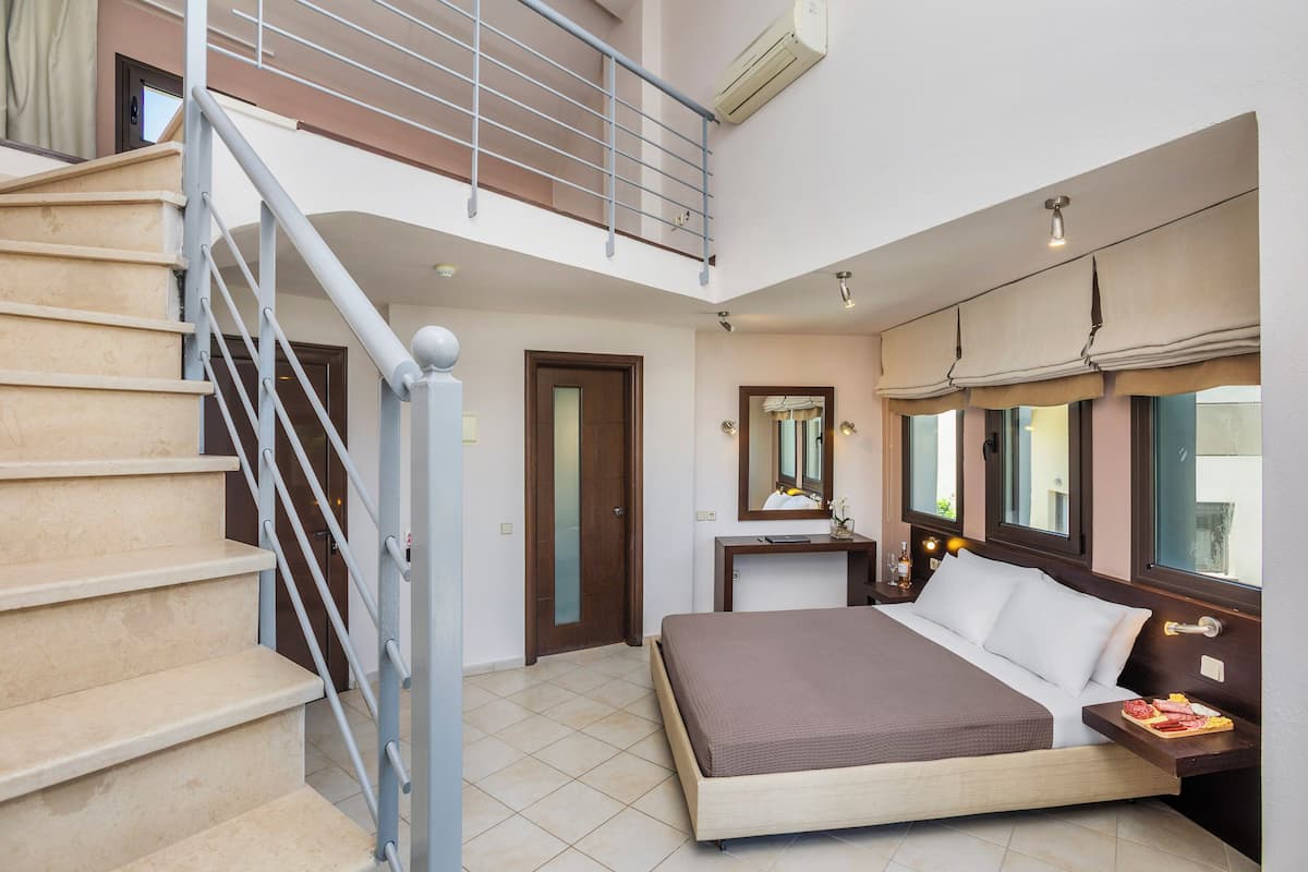 Family Duplex | 1 bedroom, free WiFi, bed sheets