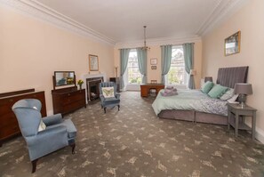 3 Schlafzimmer, Bügeleisen/Bügelbrett, WLAN, Bettwäsche