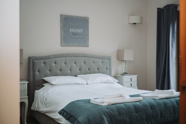 Double Bed
