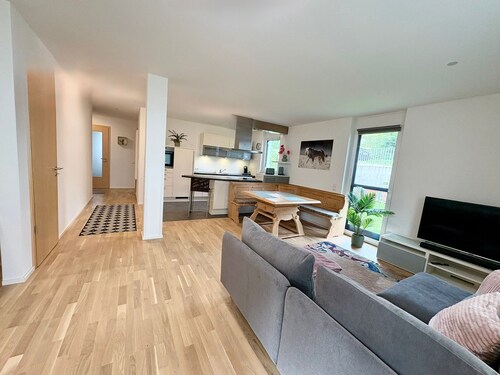 See-Nähe & Garten: Familienfreundliche Fewo in Moos-Weiler für lange Aufenthalte