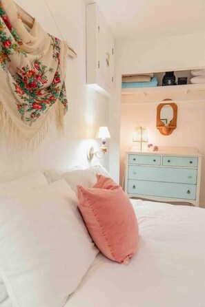 1 chambre, fer et planche à repasser, Wi-Fi, draps fournis