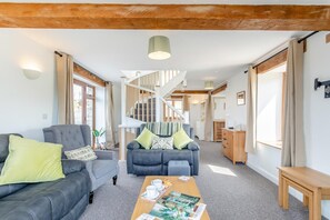 TV, fireplace - 3 Bed in Bish Mill (oc-e30946) (Bish Mill)